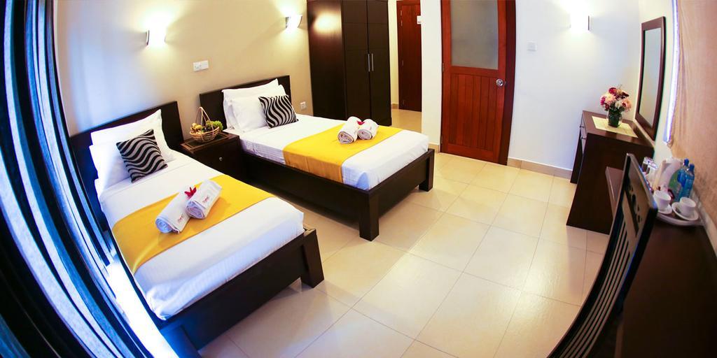 Hotel Shanelo Negombo Zewnętrze zdjęcie