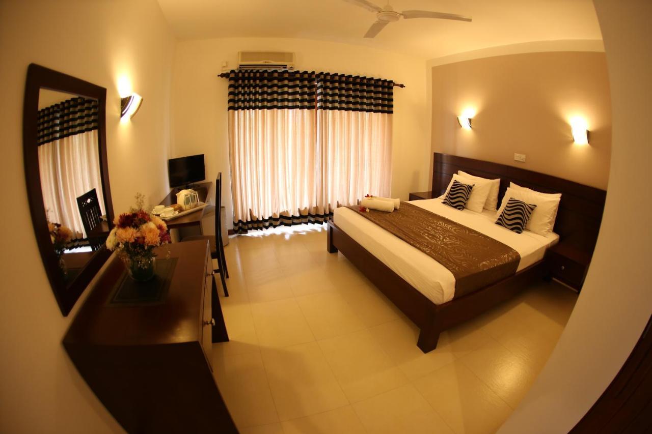 Hotel Shanelo Negombo Zewnętrze zdjęcie